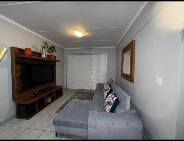 2 BEDROOM APARTMENT FOR SALE IN ISLAND VIEW